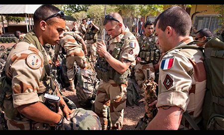 Francia confirma la muerte de dos de sus militares en Malí